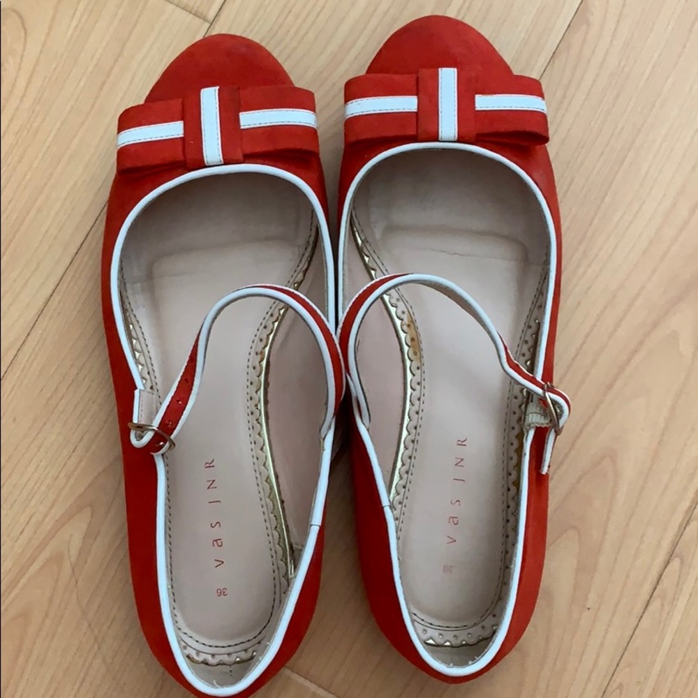 Red ribbon doll flats. New 50% no box